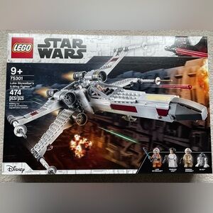LEGO Star Wars Luke Skywalker's X-Wing Fighter - Red and Gray